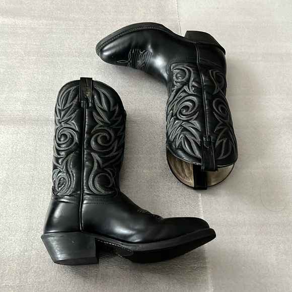 [7.5]Black Leather Cowboy Boots  with Embroidered pattern - Picture 1 of 10